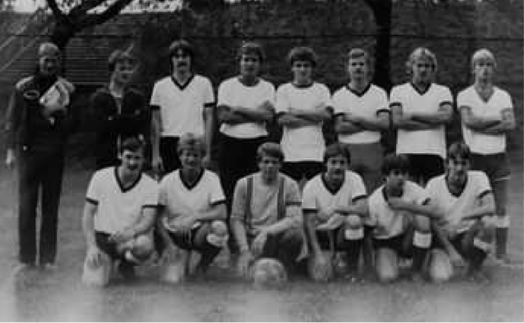 Spieljahr 198384 Unsere 2. Mannschaft am Ball WIR.ROTATION.