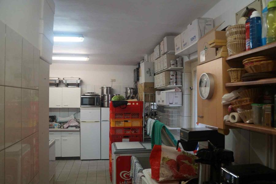 Leeres Vereinsgelände wartet auf den Restart nach Corona