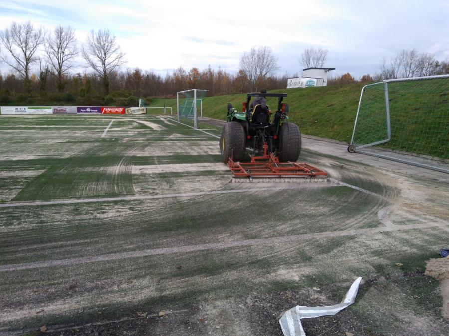 Sanierung Kunstrasen 2017