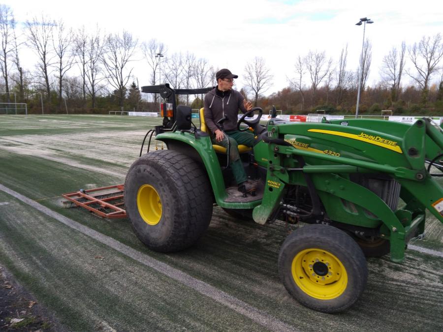 Sanierung Kunstrasen 2017