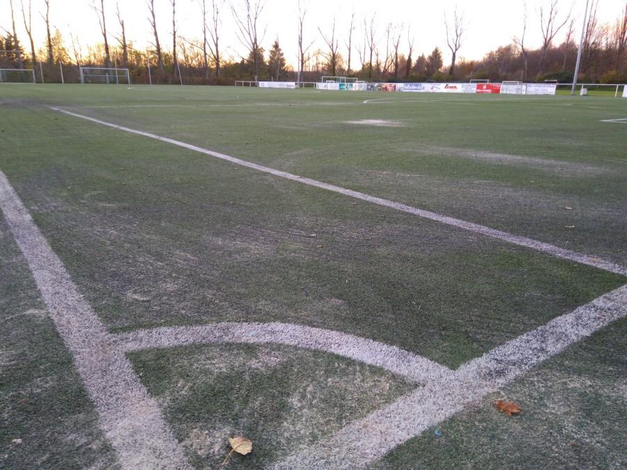 Sanierung Kunstrasen 2017